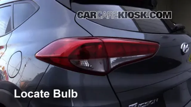 2016 Hyundai Tucson SE 2.0L 4 Cyl. Lights Turn Signal - Rear (replace bulb)